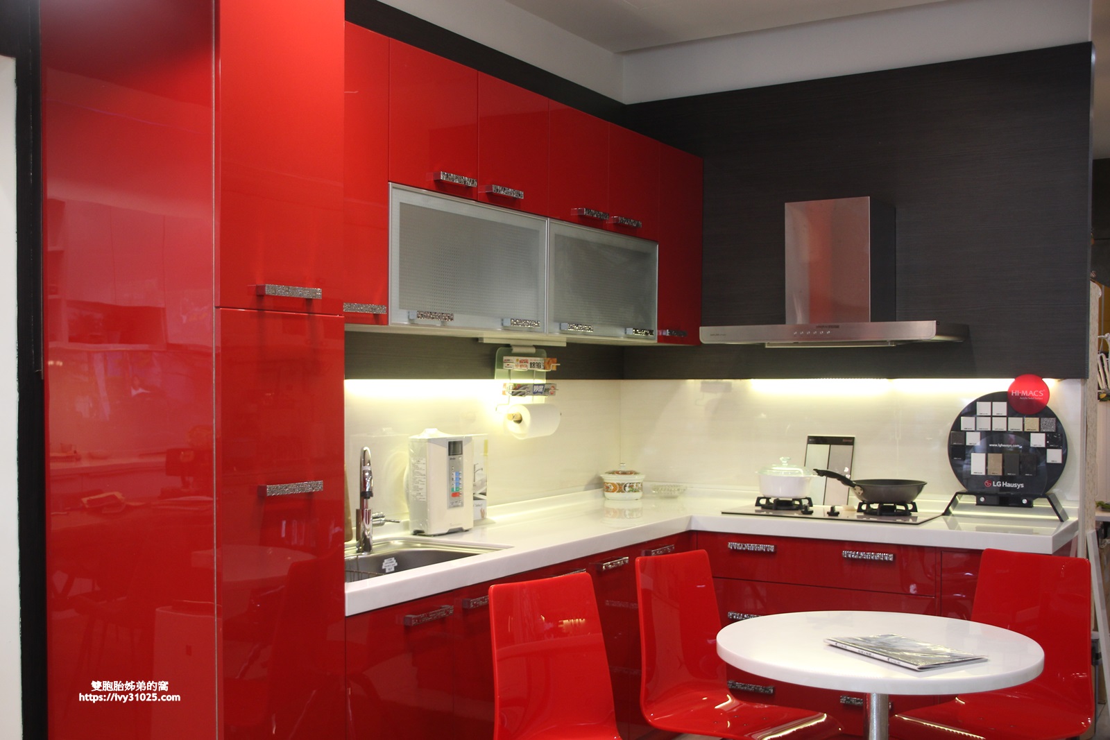 廚房世界P K廚浴生活館 系統家具廚具櫥櫃實現你的夢想廚房